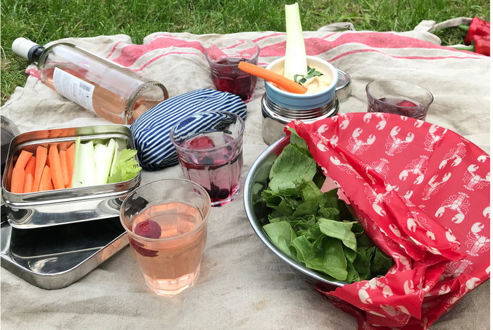 Picnic with less plastic